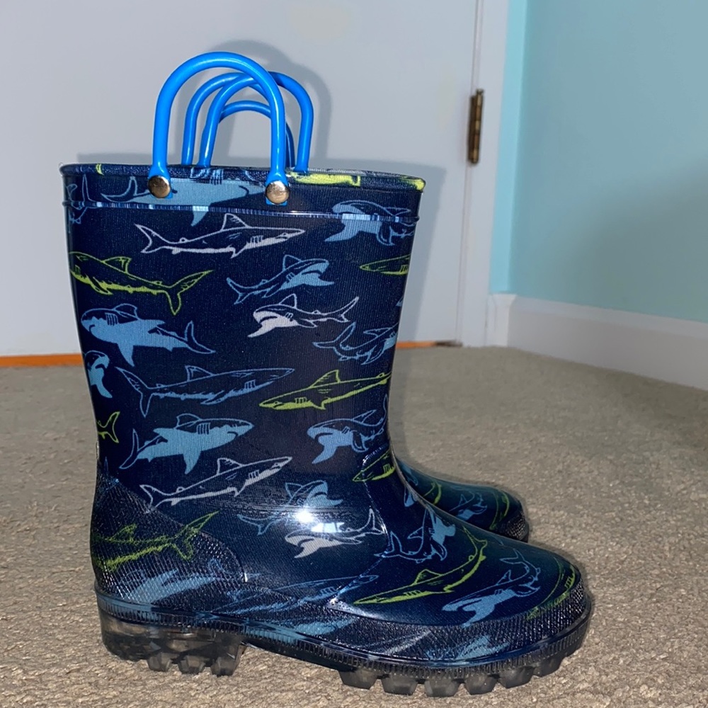 Hugrain Light Up Rain Boots little kids size 13